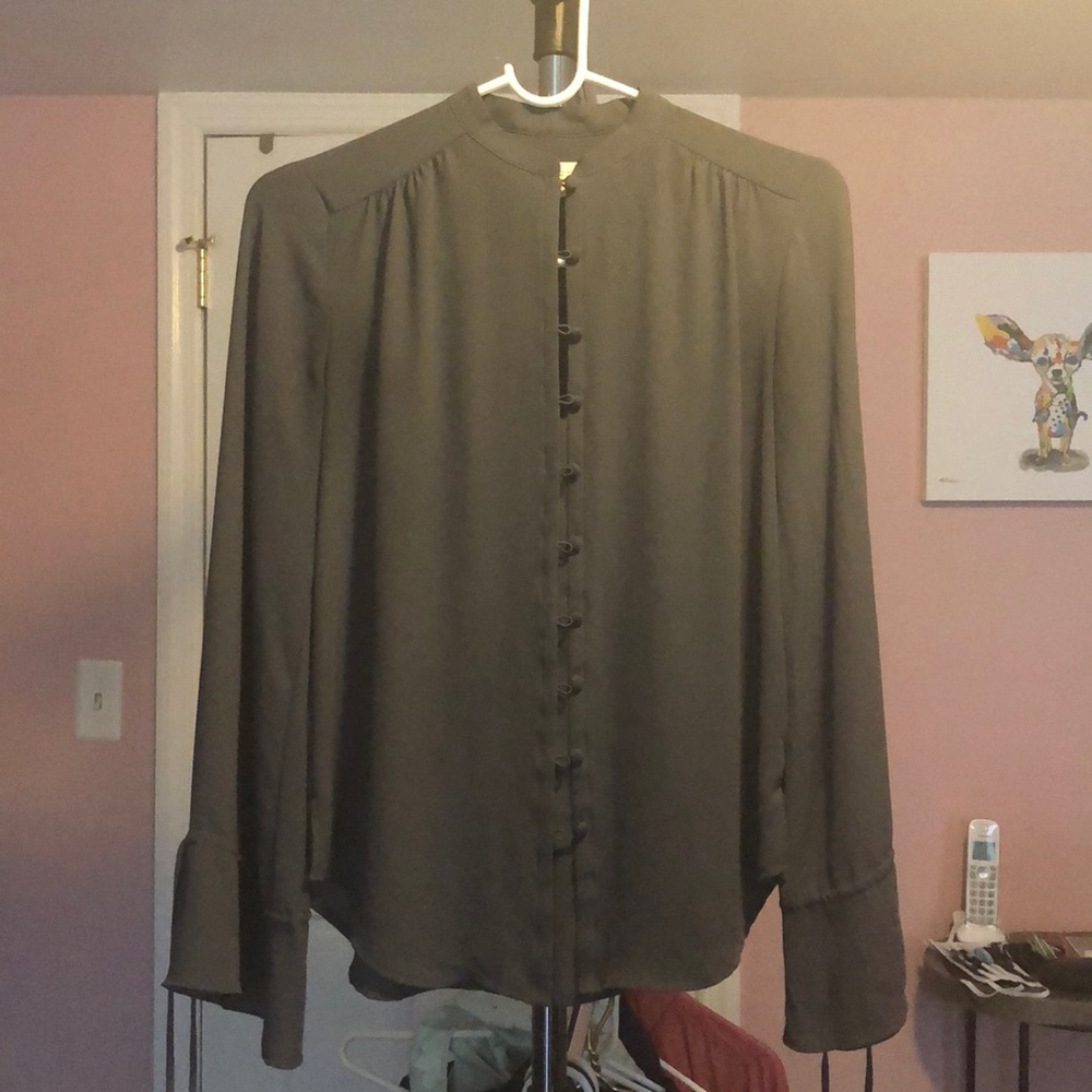 Button down gray/blue blouse